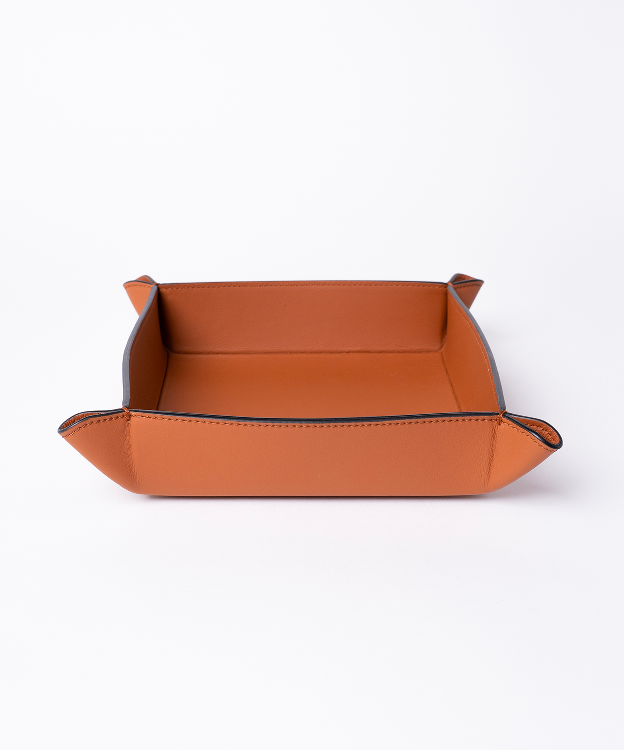 svuotatasche-medium-cuoio